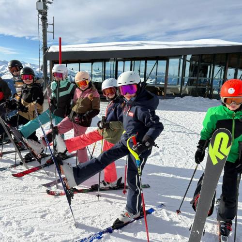 Schüler bei der Bergstation