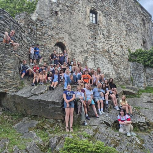Kinder bei Burg