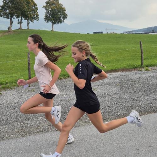 Kinder beim Rote Nasen Lauf