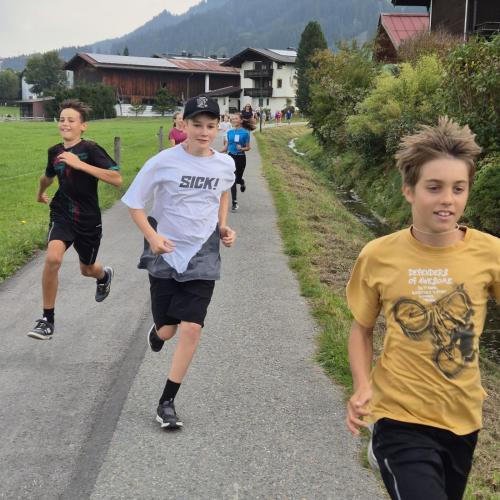 Kinder beim Rote Nasen Lauf