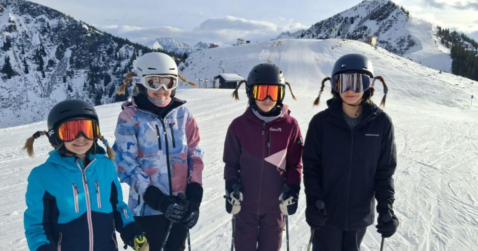 4 Mädchen auf der Piste
