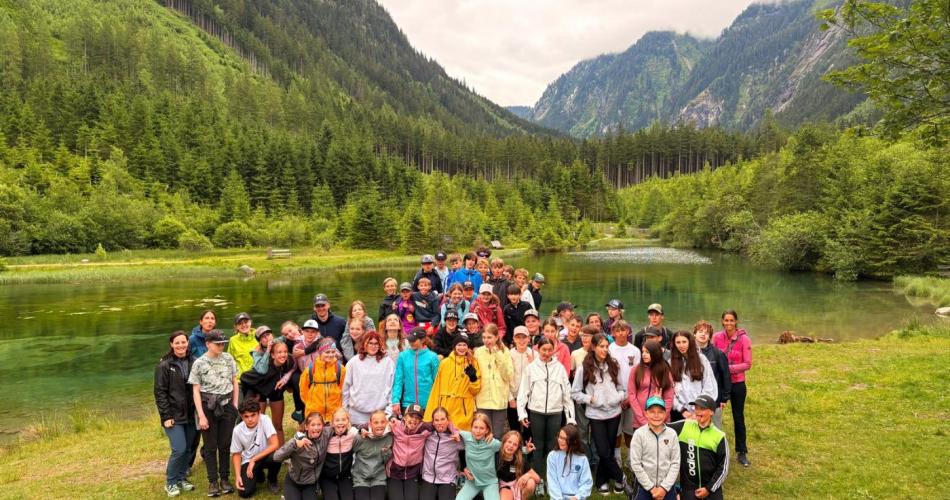 Gruppe vor dem Blausee